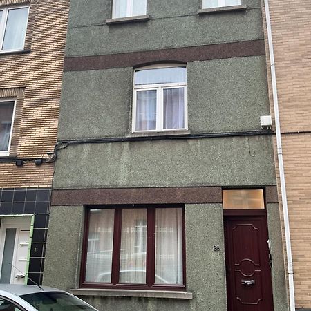 Appartement Spacieux Avec Terrasse Et Garage Prive Brüssel Exterior foto